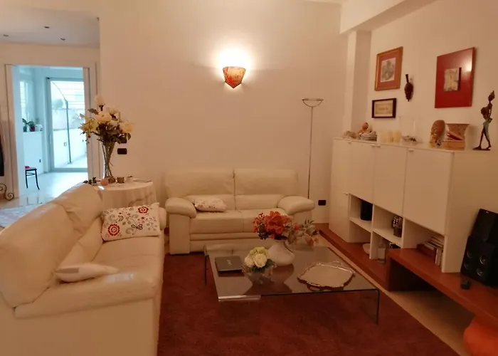 Casa Lauretta - Terrazza - Garage Wifi E Bici Gratuite