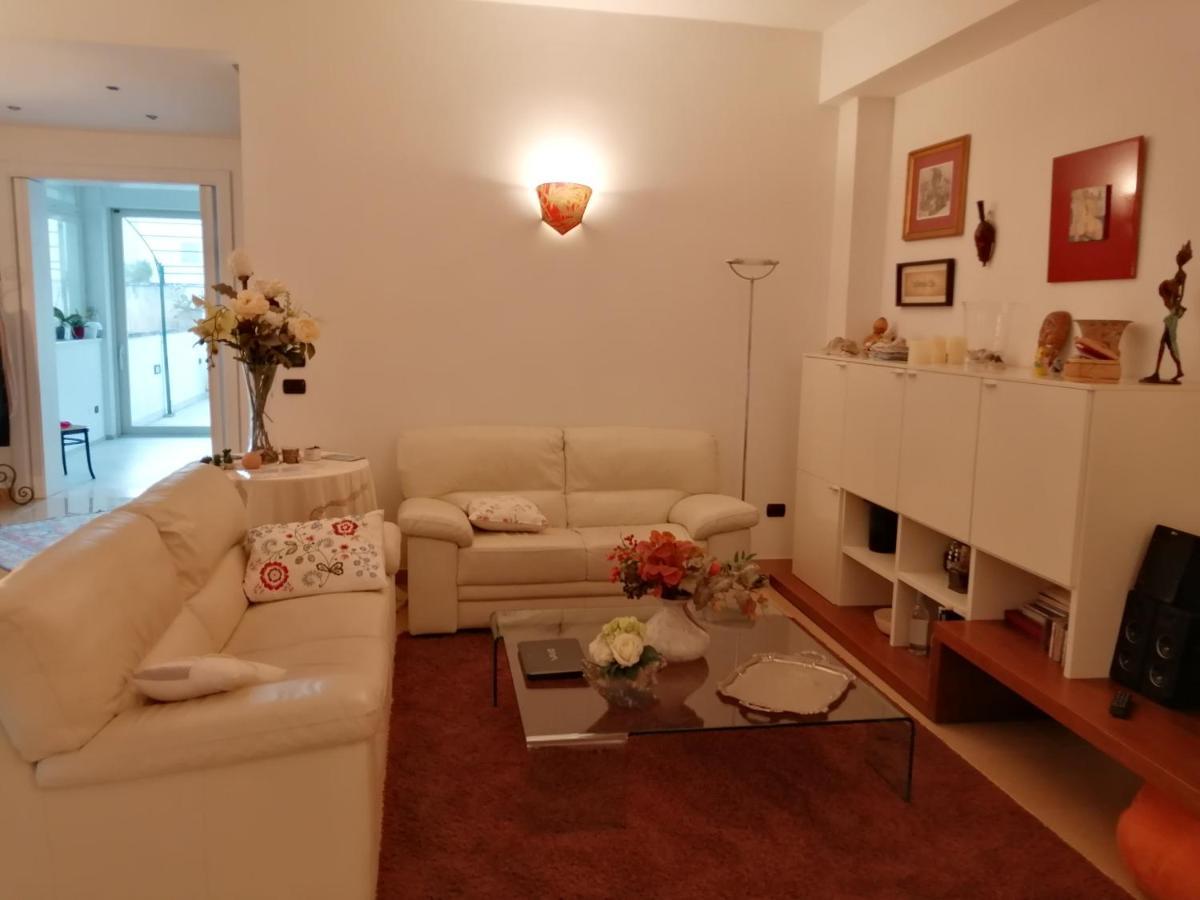 Casa Lauretta - Terrazza - Garage Wifi E Bici Gratuite Holiday home