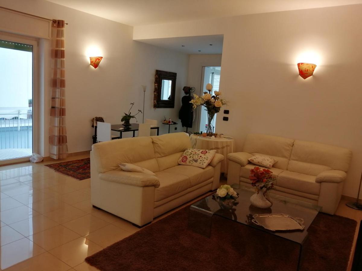 Casa Lauretta - Terrazza - Garage Wifi E Bici Gratuite * Lecce
